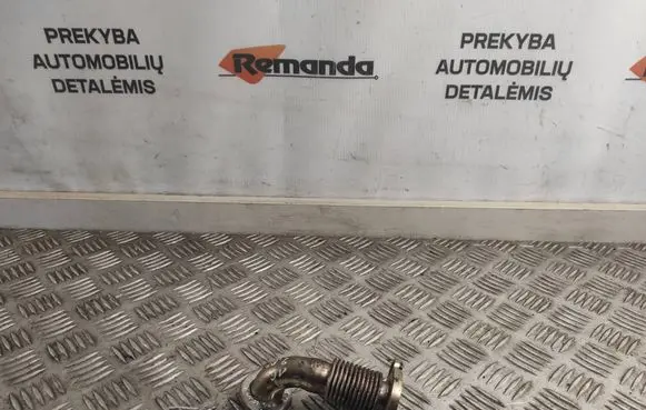 Mercedes-Benz CLA C117 X117 W117 EGR valve line/pipe/hose A651411004