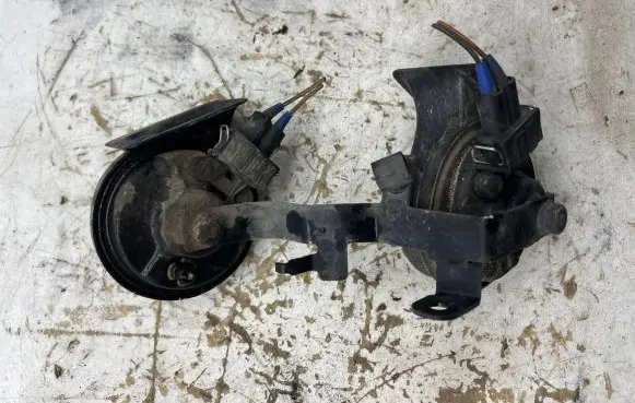 Audi A3 S3 8L Horn signal 0092018