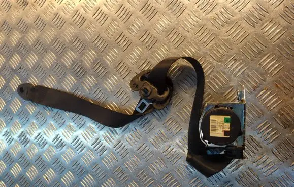 BMW 5 E60 E61 Front seatbelt 601629600D