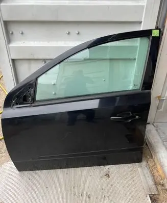 Opel Astra H Front door