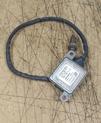 Mercedes-Benz C W205 Lambda probe sensor A0009058511