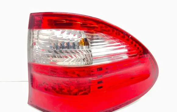 Mercedes-Benz E W211 Rear/tail lights 379108R