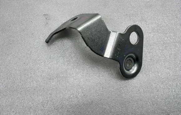 Audi Q7 4M Horn signal holder/bracket 4M0951285
