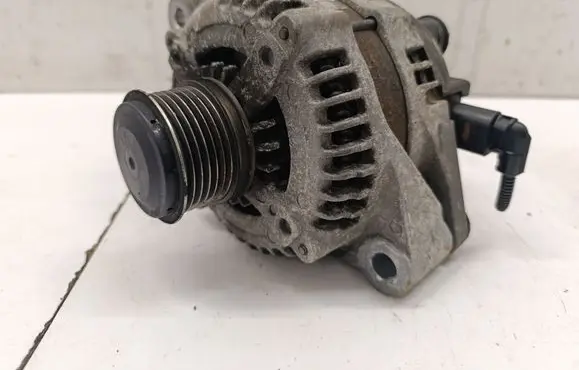 Jeep Cherokee Generator/alternator P56029739AA
