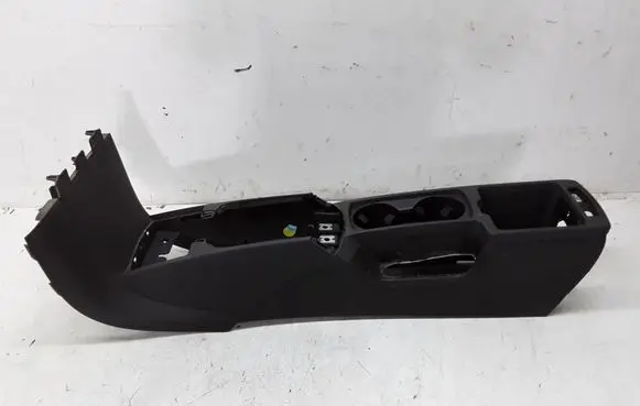 Volvo V50 Center console