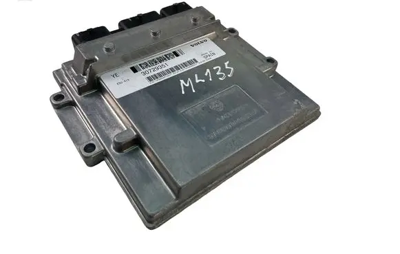 Volvo V70 Engine control unit/module 30729351