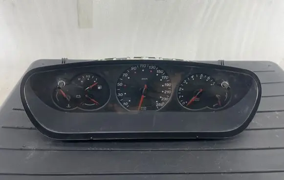 Citroen C5 Speedometer (instrument cluster) 9635289280