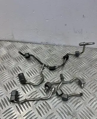 BMW 5 E60 E61 Fuel Injector clamp holder 07350