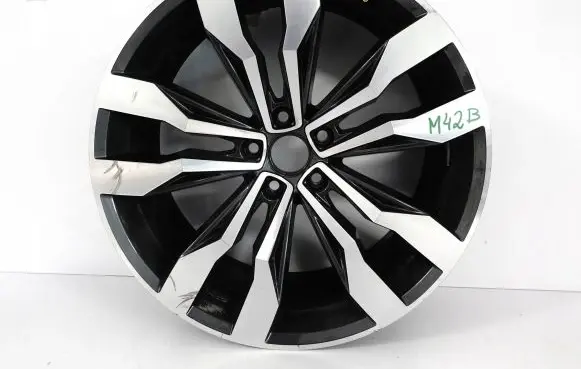 Volkswagen Tiguan R20 alloy rim 