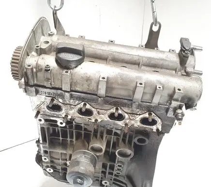 Volkswagen Golf IV Engine AKQ