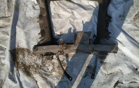 Renault Clio II Front subframe