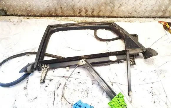 Audi A6 S6 C5 4B Rear door window/glass frame 281309
