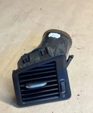 Volvo XC70 Dash center air vent grill 3409373 1264