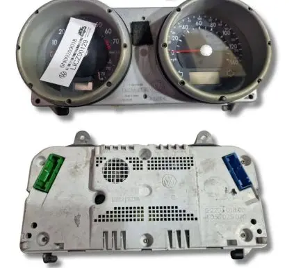 Volkswagen Polo Speedometer (instrument cluster) 6N0920901B
