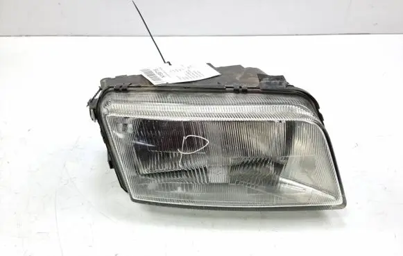 Audi A4 S4 B5 8D Headlight/headlamp 8D0941004A