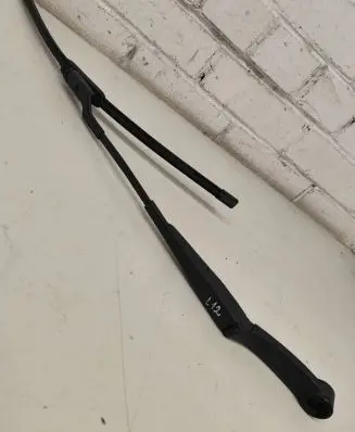 KIA Ceed Front wiper blade arm 7M0219800A