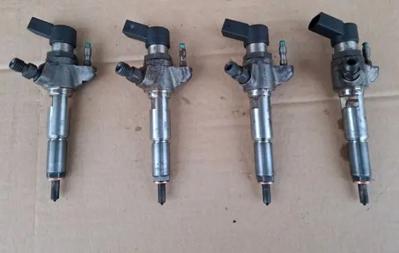 Ford Focus Fuel injector 