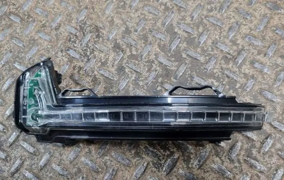 Volkswagen Tiguan Allspace Mirror indicator light 5NA949101A
