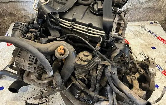 Volkswagen PASSAT B6 Engine