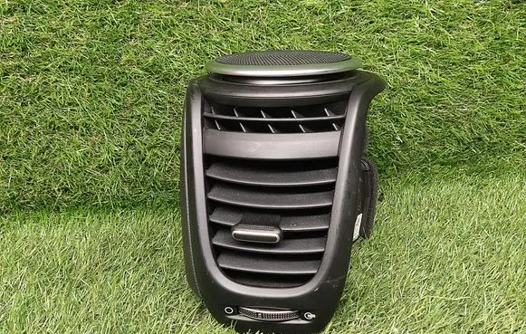 KIA Soul Dashboard side air vent grill/cover trim 97480B2000