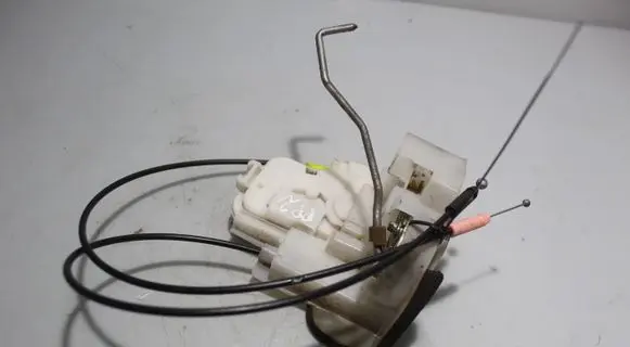 Subaru Forester SH Front door lock