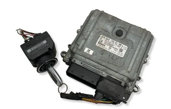 Mercedes-Benz ML W164 Engine ECU kit and lock set A6421506100 0281015632