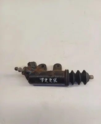 Toyota Avensis T250 Clutch slave cylinder 6283600164