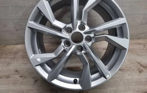 Audi TT TTS RS Mk3 8S R18 alloy rim 8S0601025AN