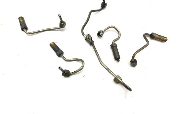 Fuel injector supply line/pipe
