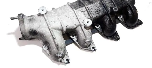 Citroen Xsara Picasso Intake manifold 9635616310