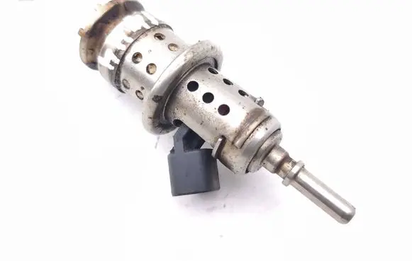 Volvo V60 AdBlue injector 32203677 8888784986