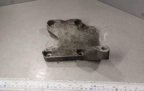 Audi A6 S6 C5 4B Engine mounting bracket 078260835E
