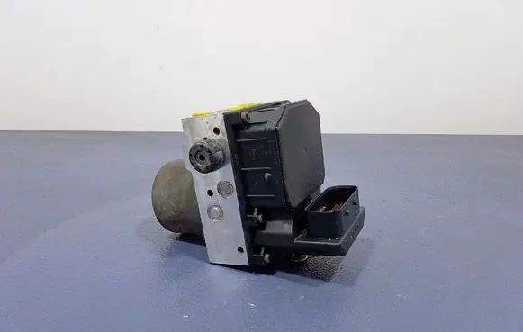 Audi A4 S4 B6 8E 8H ABS Pump 8E0614517