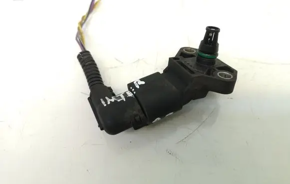 Audi A3 S3 A3 Sportback 8P Intake air temperature sensor 038906051C 0281002401