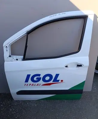 Ford Transit Courier Front door