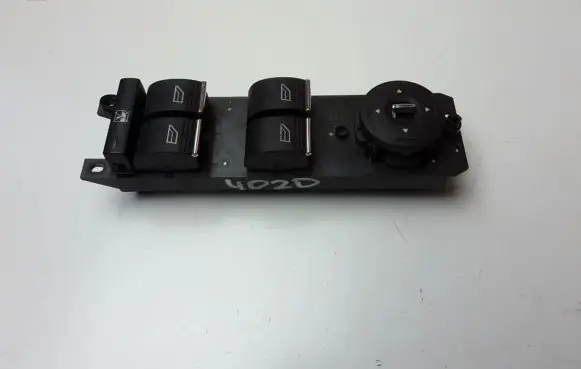 Ford Kuga II Electric window control switch AM5T14A132AA