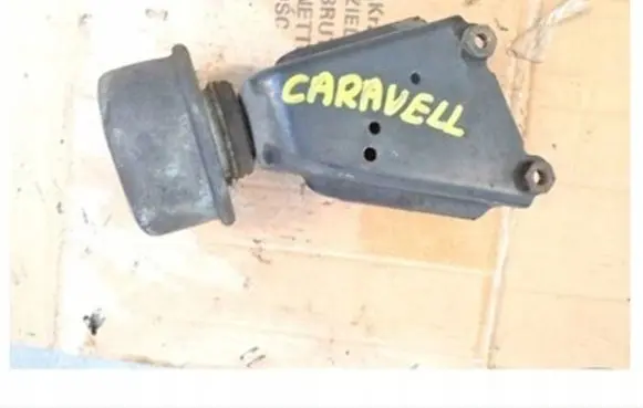 Volkswagen Transporter - Caravelle T4 Engine mount bracket