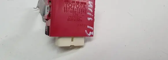 Toyota Auris E180 Door control unit/module