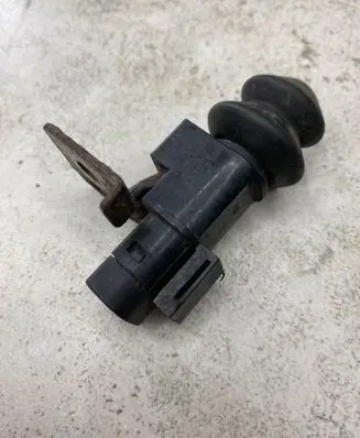 Nissan Pathfinder R51 Bonnet alarm switch sensor 4Y15X