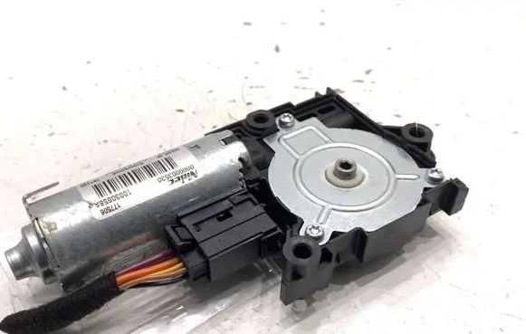Ford Escape III Sunroof motor/actuator 10030658A