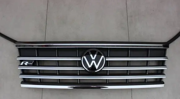 Volkswagen Touareg III Front bumper upper radiator grill 760853653E 760853651L