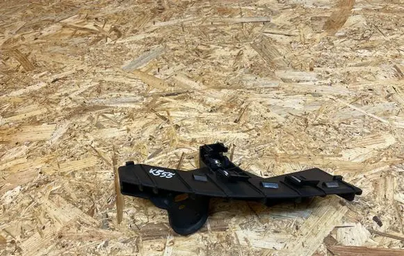 Hyundai i10 Headlight/headlamp mounting bracket 86518B9000