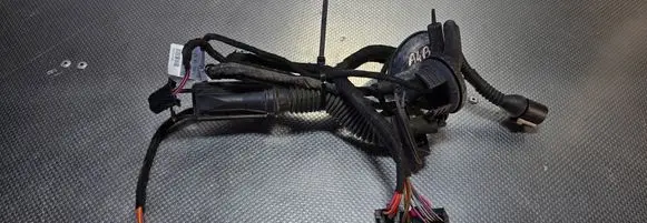 Audi A4 S4 B8 8K Rear door wiring loom 8K0971687Q