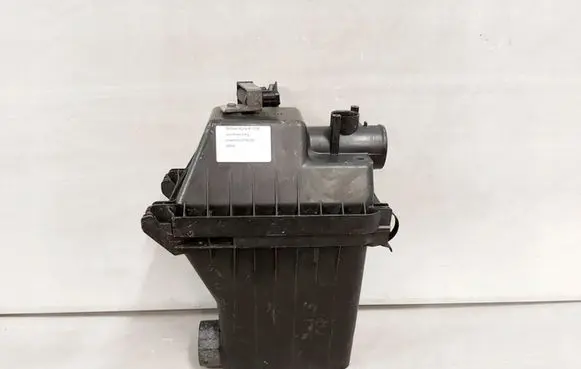 Opel Agila B Air filter box