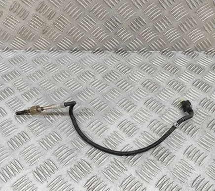 Mercedes-Benz CLS C218 X218 Oil temperature sensor A0019050600