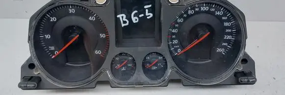 Volkswagen PASSAT B6 Speedometer (instrument cluster) 3C0920870G