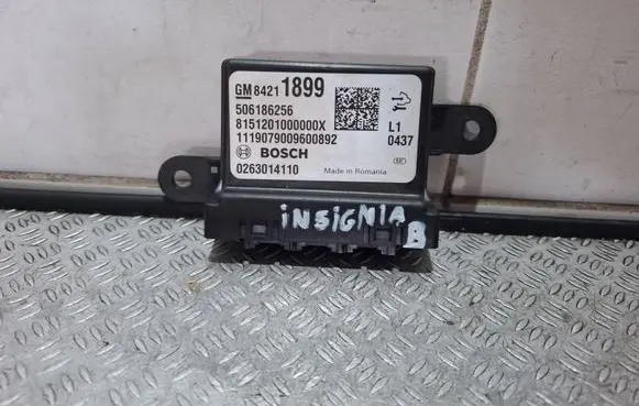 Opel Insignia B Parking PDC control unit/module 84211899
