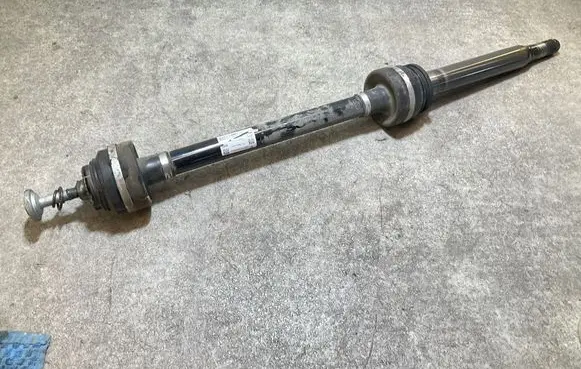 Rear driveshaft