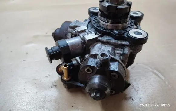 Fuel injection high pressure pump