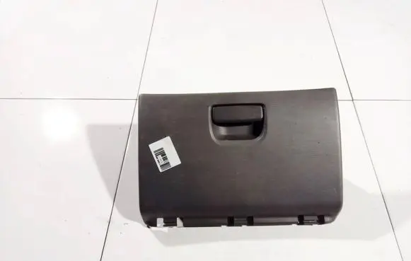 Chrysler Grand Voyager IV Glove box